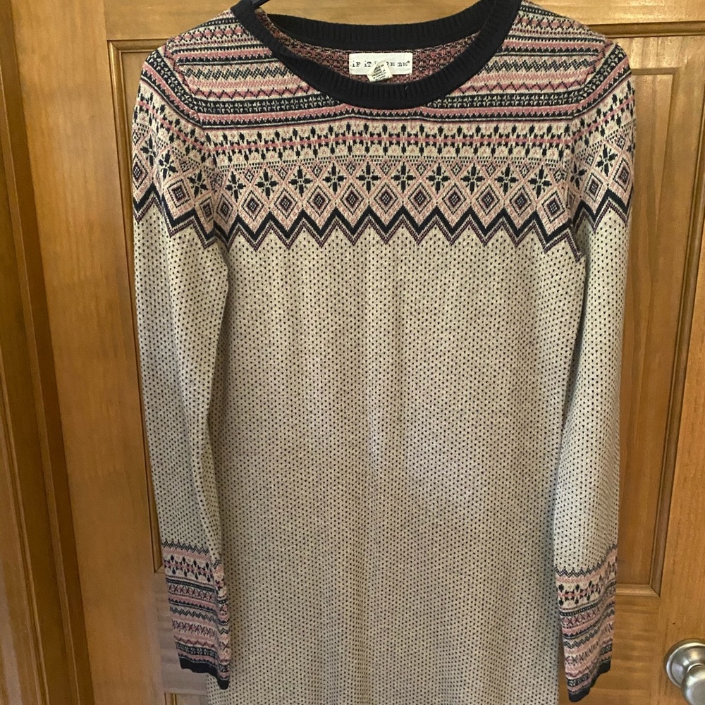 Long Sleeve Sweater Dress with Geometric Pattern